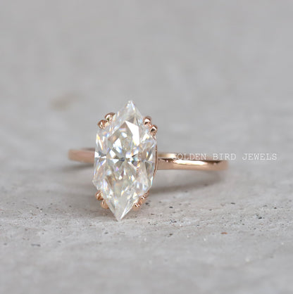 Dutch Marquise Solitaire Ring in 18K