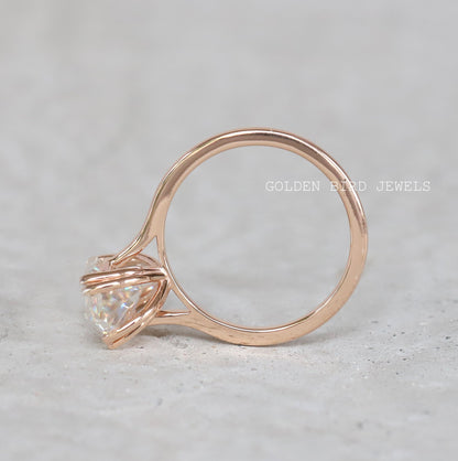 Dutch Marquise Solitaire Ring in 9K